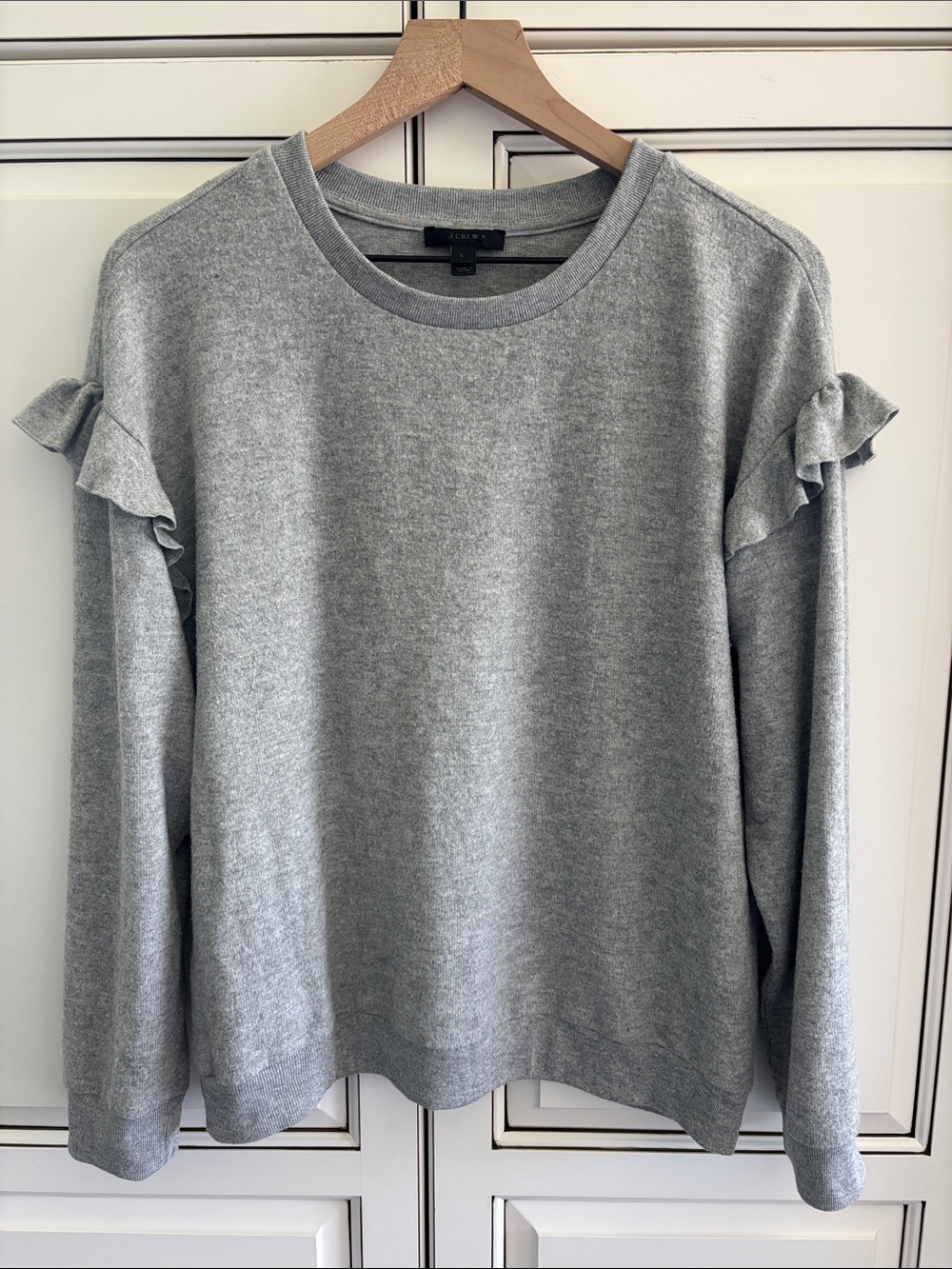 J Crew Ruffle Sweater Feminine Crew Gray Preppy Office Soft Cozy Womens Large